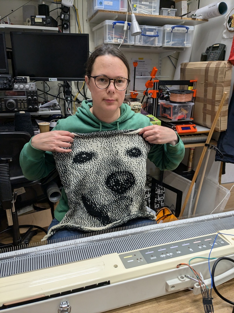 knitted_rosie.jpg